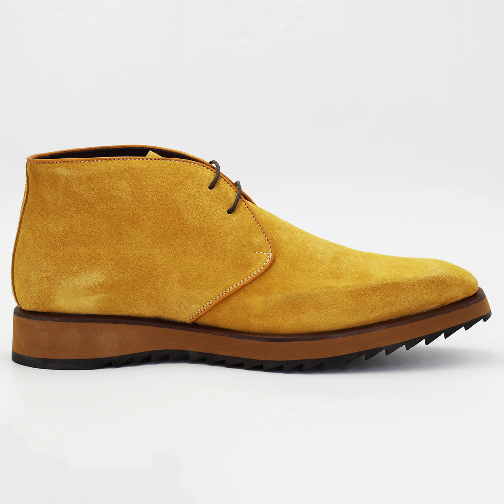 Shop Men's square toe chukka boot in calf leather suede yellow (D471) or browse our range of men's Italian clothing and shoes in leather in-store at Aliverti Cape Town, or shop online. We deliver in South Africa & offer multiple payment plans as well as accept multiple safe & secure payment methods.