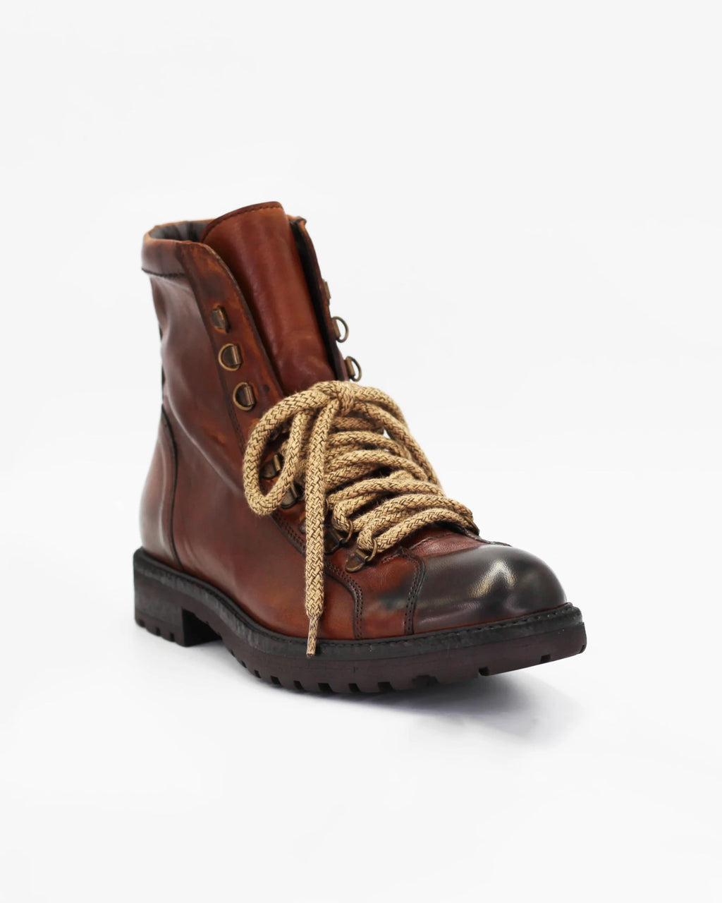 Shop Men's boot in calf leather cuoio scuro (JP3830/2808) or browse our range of men's Italian clothing and shoes in leather in-store at Aliverti Cape Town, or shop online. We deliver in South Africa & offer multiple payment plans as well as accept multiple safe & secure payment methods.