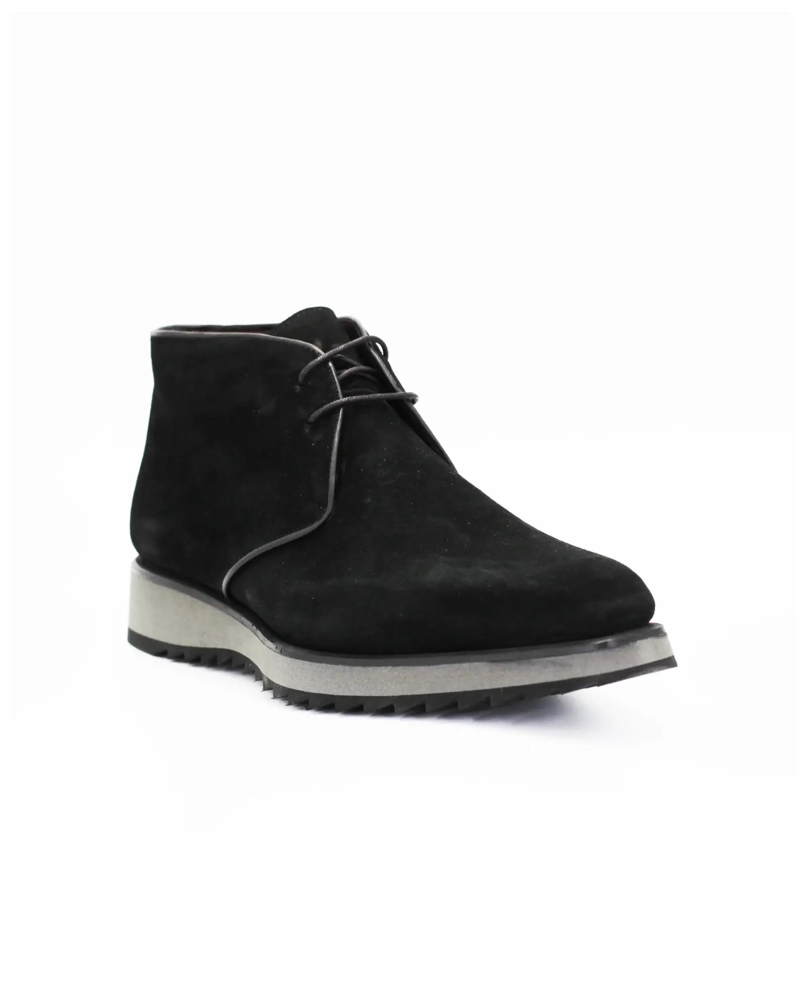 Shop Men's square toe chukka boot in calf leather suede nero (D471)  or browse our range of men's Italian clothing and shoes in leather in-store at Aliverti Cape Town, or shop online. We deliver in South Africa & offer multiple payment plans as well as accept multiple safe & secure payment methods.
