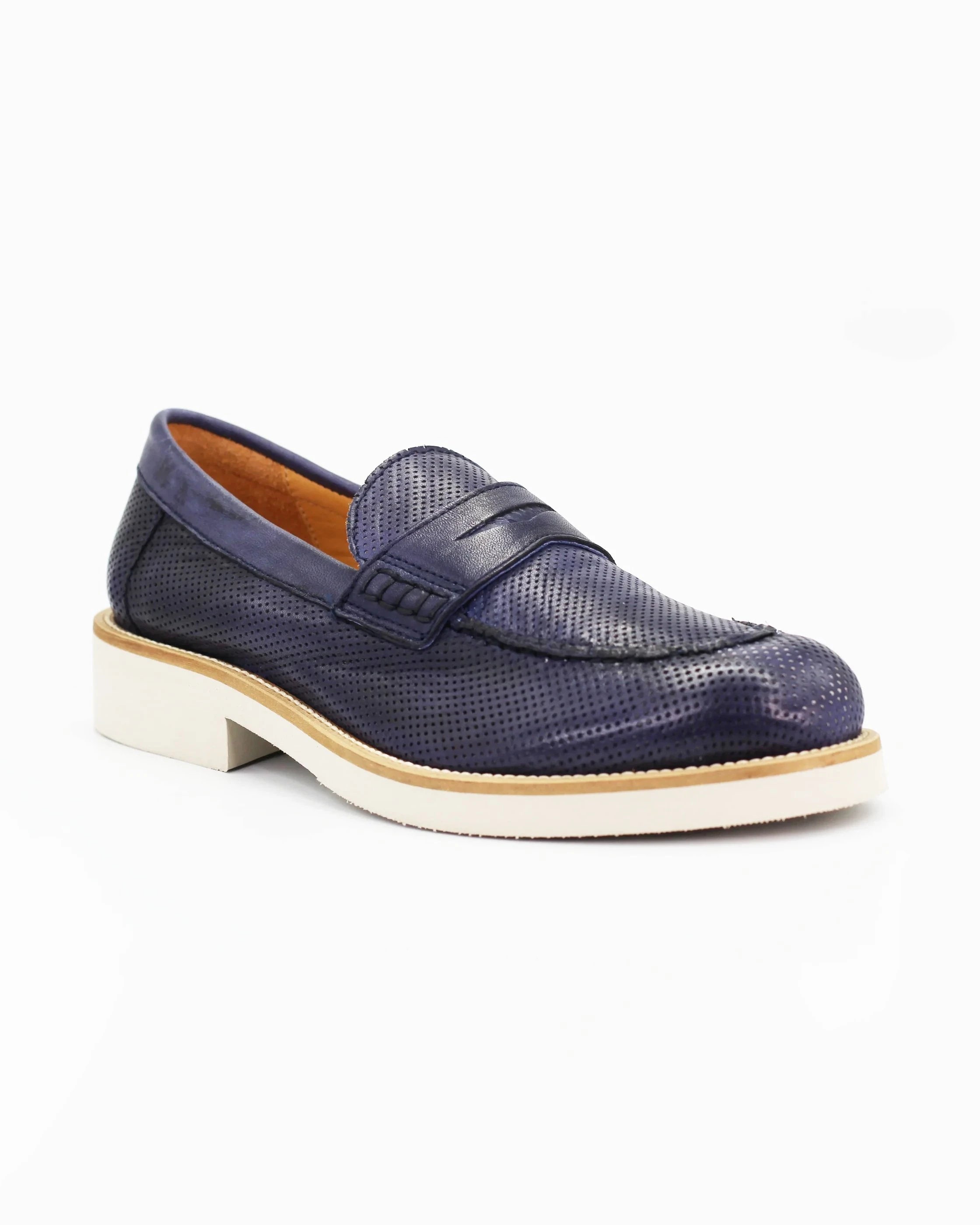 Shop Handmade Italian Leather Women's penny moccasin (JPD35773/28) or browse our range of hand-made Italian shoes in leather or suede in-store at Aliverti Cape Town, or shop online. We deliver in South Africa & offer multiple payment plans as well as accept multiple safe & secure payment methods.