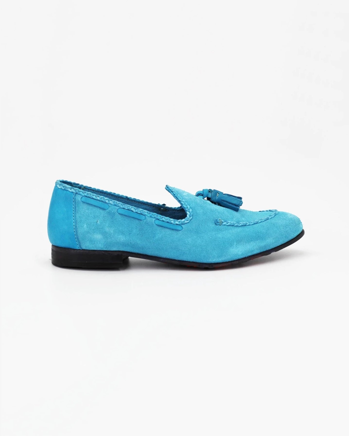 Shop Handmade Italian Leather Women's tassle moccasin (JPD6836/4) or browse our range of hand-made Italian shoes in leather or suede in-store at Aliverti Cape Town, or shop online. We deliver in South Africa & offer multiple payment plans as well as accept multiple safe & secure payment methods.