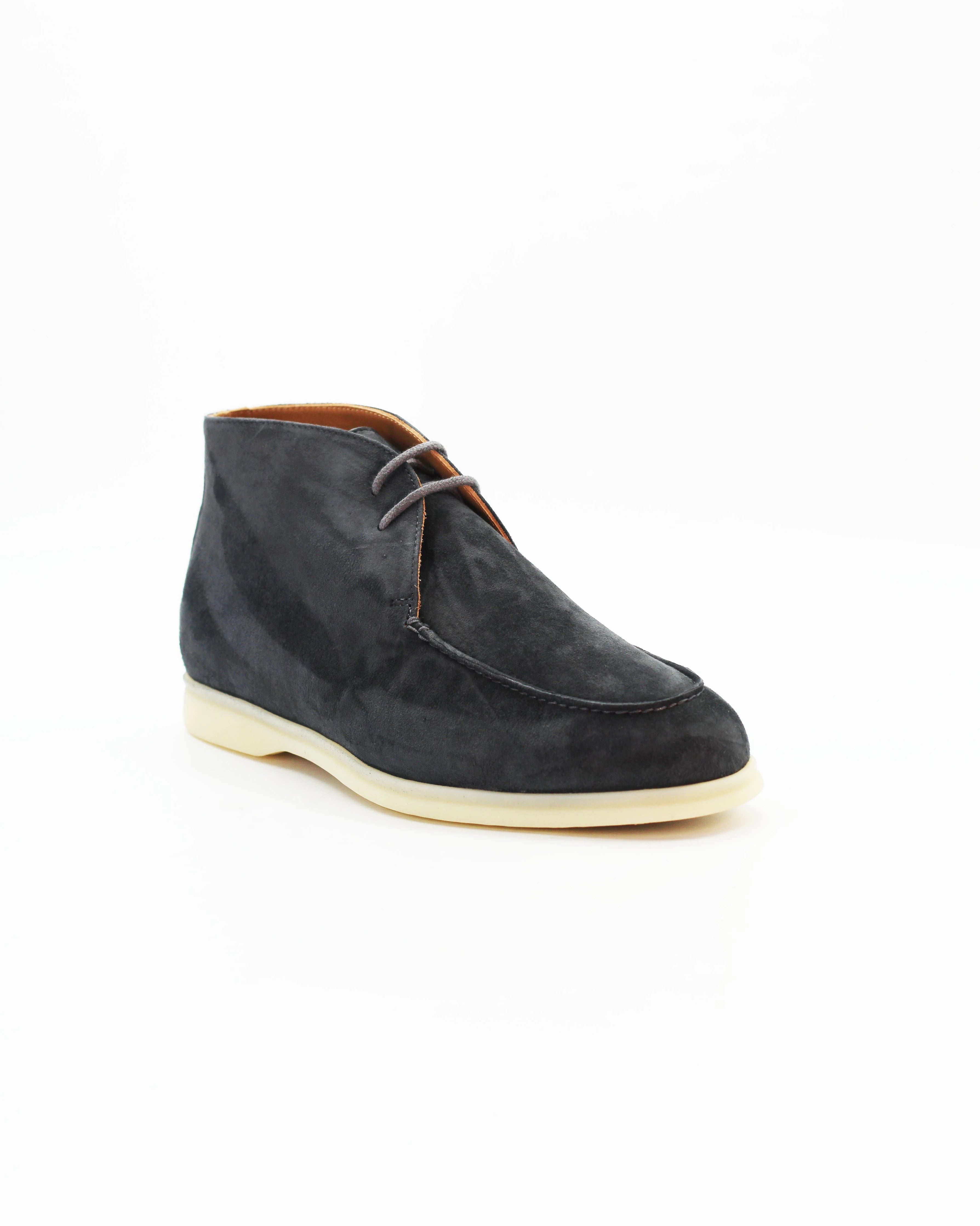 Shop Men's Chukka Boot in Leather Suede Blu Grigio or browse our range of hand-made Italian shoes in leather or suede in-store at Aliverti Cape Town, or shop online. We deliver in South Africa & offer multiple payment plans as well as accept multiple safe & secure payment methods.