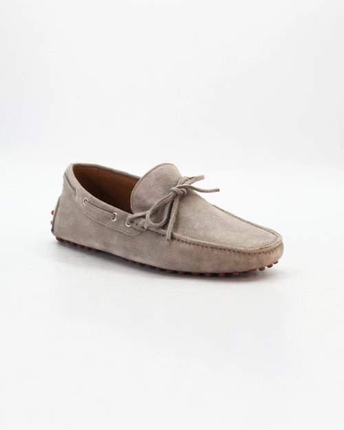 Shop Men's Driver in Leather Suede Grigio or browse our range of hand-made Italian shoes in leather or suede in-store at Aliverti Cape Town, or shop online. We deliver in South Africa & offer multiple payment plans as well as accept multiple safe & secure payment methods.