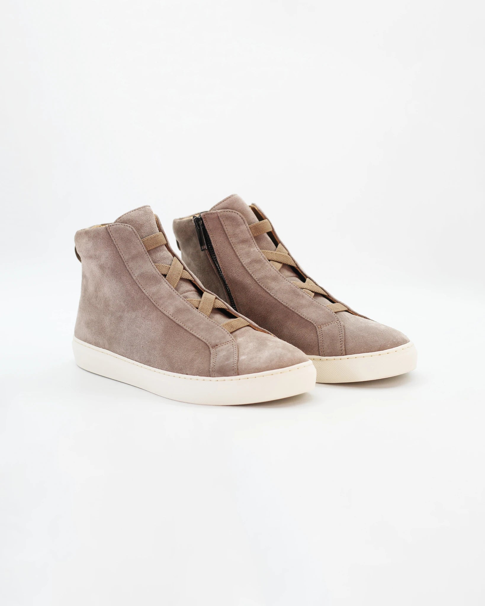 Shop Men's Laceless High Top Sneaker in Leather Suede Grigio or browse our range of hand-made Italian shoes in leather or suede in-store at Aliverti Cape Town, or shop online. We deliver in South Africa & offer multiple payment plans as well as accept multiple safe & secure payment methods.