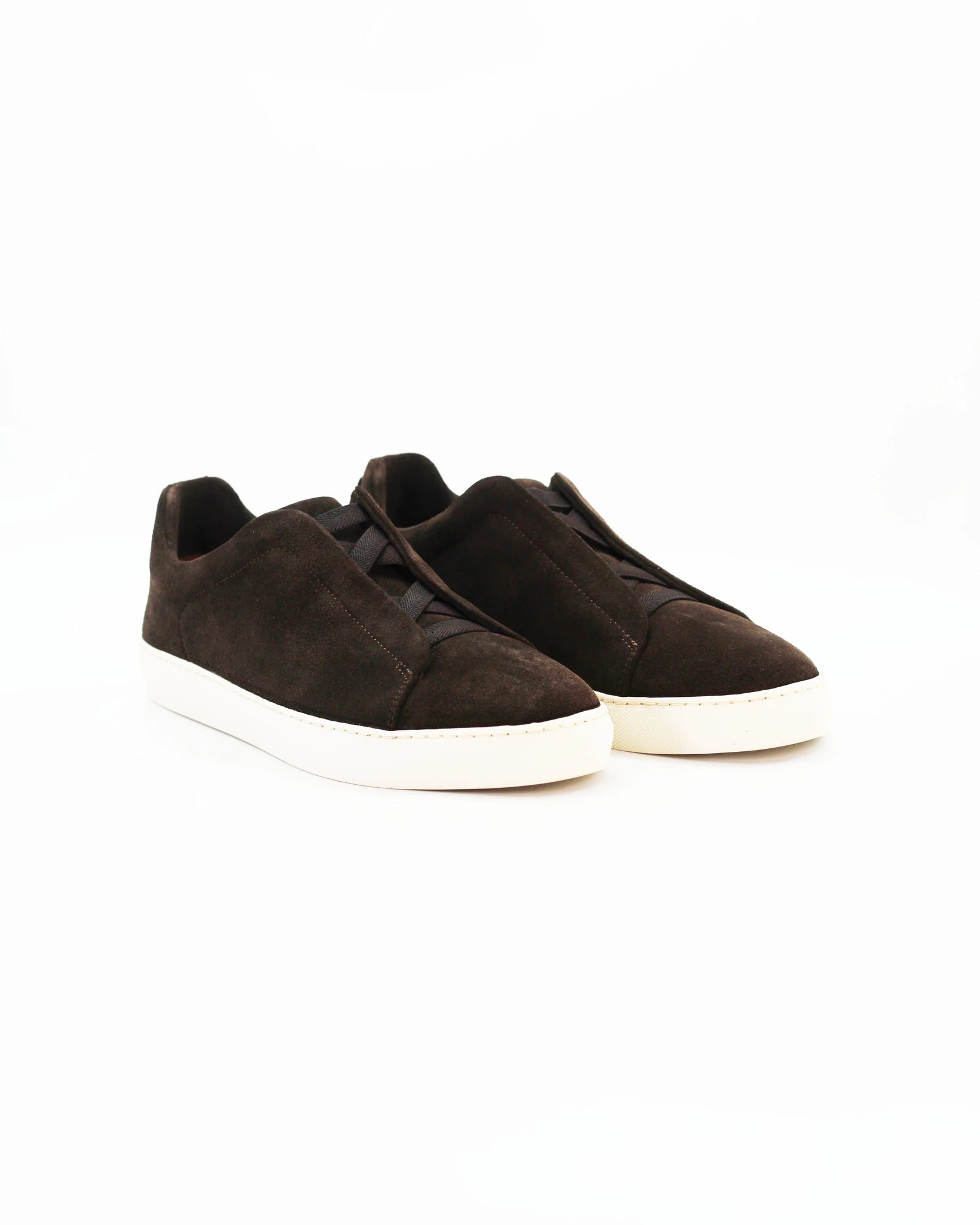 Shop Men's Laceless Sneaker in Leather Suede Testa Di Moro or browse our range of hand-made Italian shoes in leather or suede in-store at Aliverti Cape Town, or shop online. We deliver in South Africa & offer multiple payment plans as well as accept multiple safe & secure payment methods.