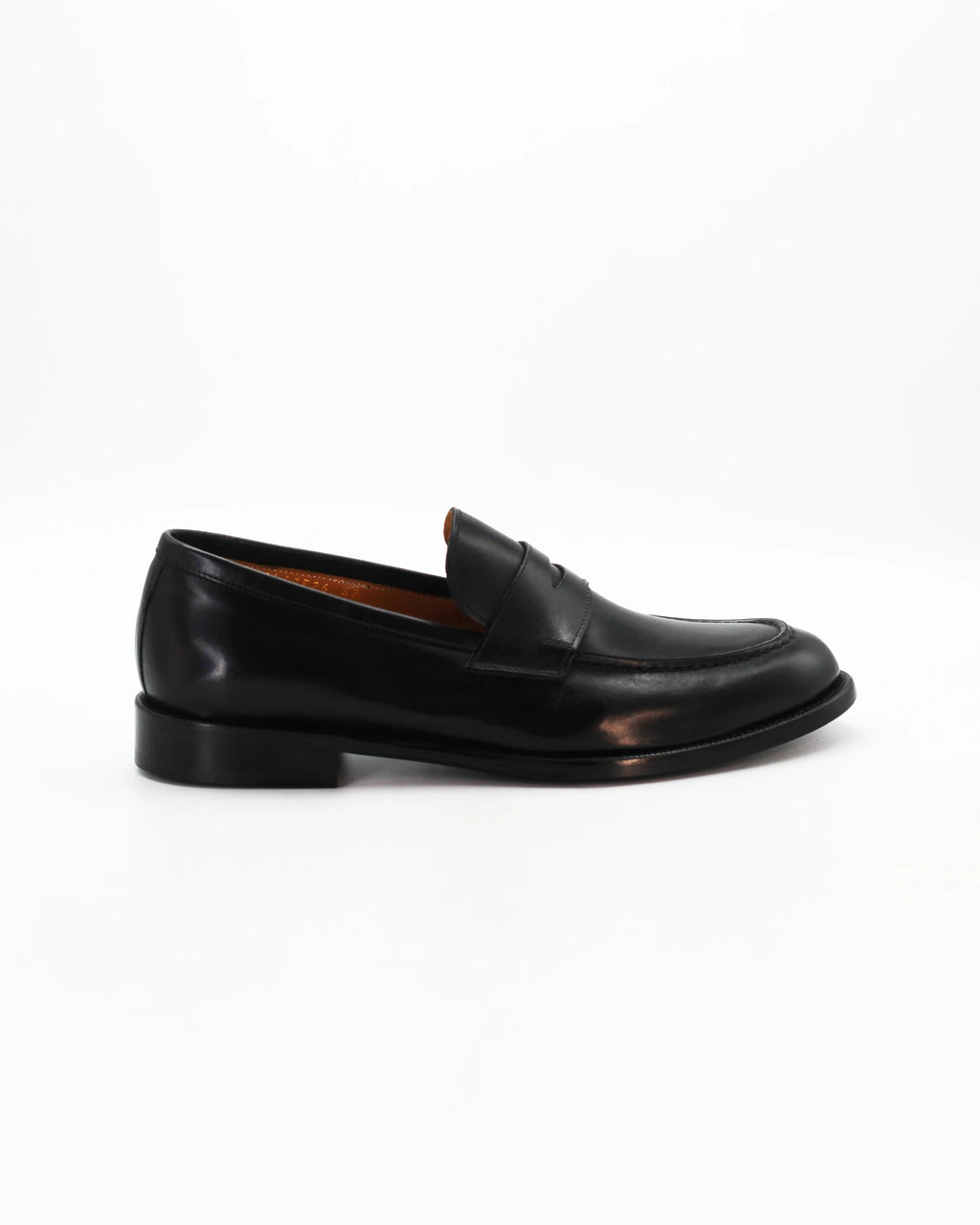 Shop Men's Moccasin in Leather Nero or browse our range of hand-made Italian shoes in leather or suede in-store at Aliverti Cape Town, or shop online. We deliver in South Africa & offer multiple payment plans as well as accept multiple safe & secure payment methods.