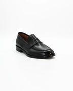 Shop Men's Moccasin in Leather Nero or browse our range of hand-made Italian shoes in leather or suede in-store at Aliverti Cape Town, or shop online. We deliver in South Africa & offer multiple payment plans as well as accept multiple safe & secure payment methods.
