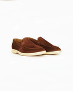Shop men's moccasin in calf leather suede terra (GRUElite-10) or browse our range of men's Italian clothing and shoes in leather in-store at Aliverti Cape Town, or shop online. We deliver in South Africa & offer multiple payment plans as well as accept multiple safe & secure payment methods.