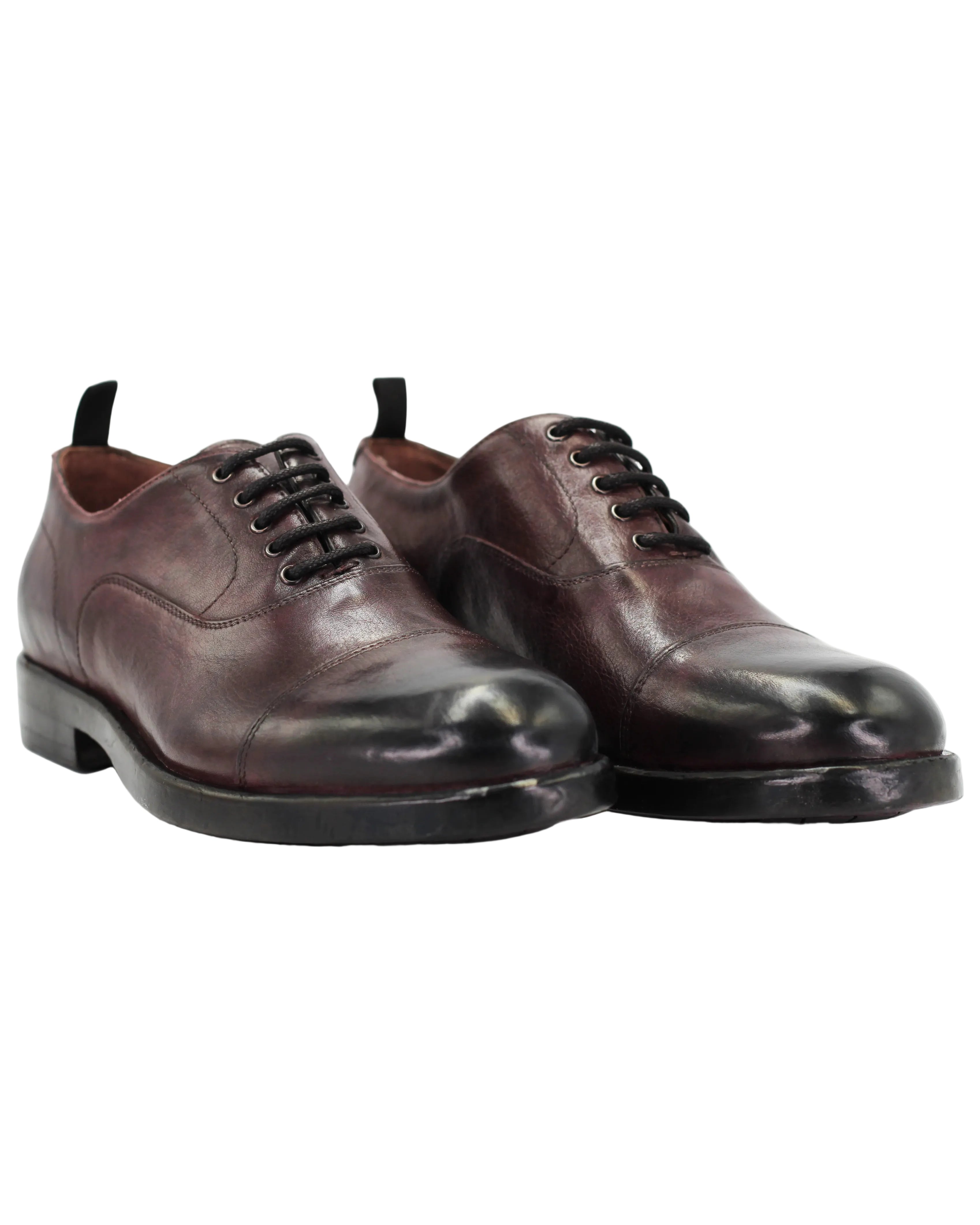 Shop Handmade Italian Leather men's oxford (BRU12057) or browse our range of hand-made Italian shoes in leather or suede in-store at Aliverti Cape Town, or shop online. We deliver in South Africa & offer multiple payment plans as well as accept multiple safe & secure payment methods.