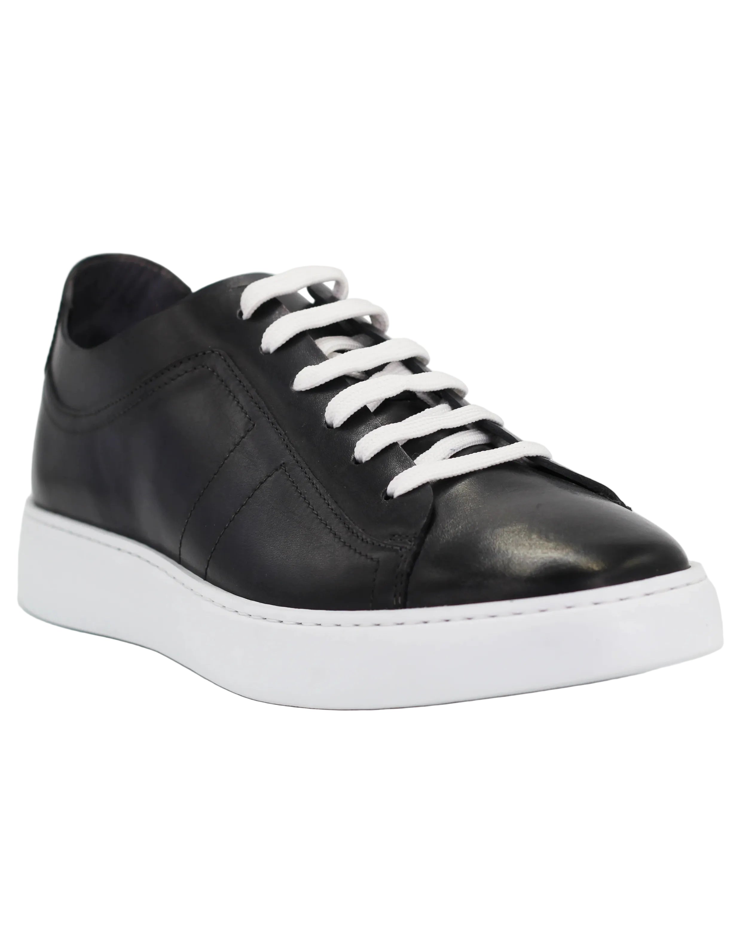 Shop Men's sneaker in calf leather bluette (BR11356) or browse our range of men's Italian clothing and shoes in leather in-store at Aliverti Cape Town, or shop online. We deliver in South Africa & offer multiple payment plans as well as accept multiple safe & secure payment methods.