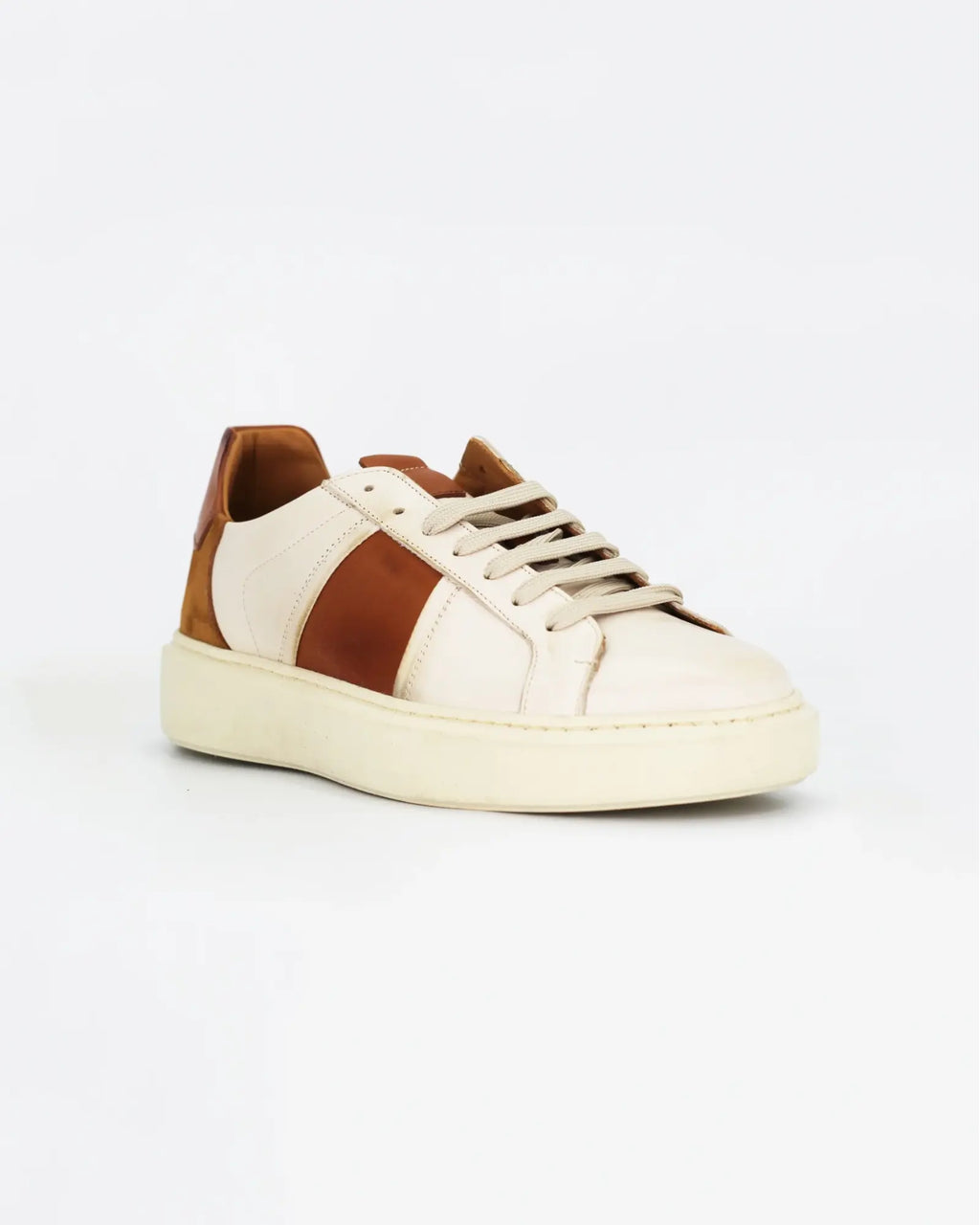 Shop men's sneaker in calf leather naturale cuoio (GRUFalco-01 934) or browse our range of men's Italian clothing and shoes in leather in-store at Aliverti Cape Town, or shop online. We deliver in South Africa & offer multiple payment plans as well as accept multiple safe & secure payment methods.
