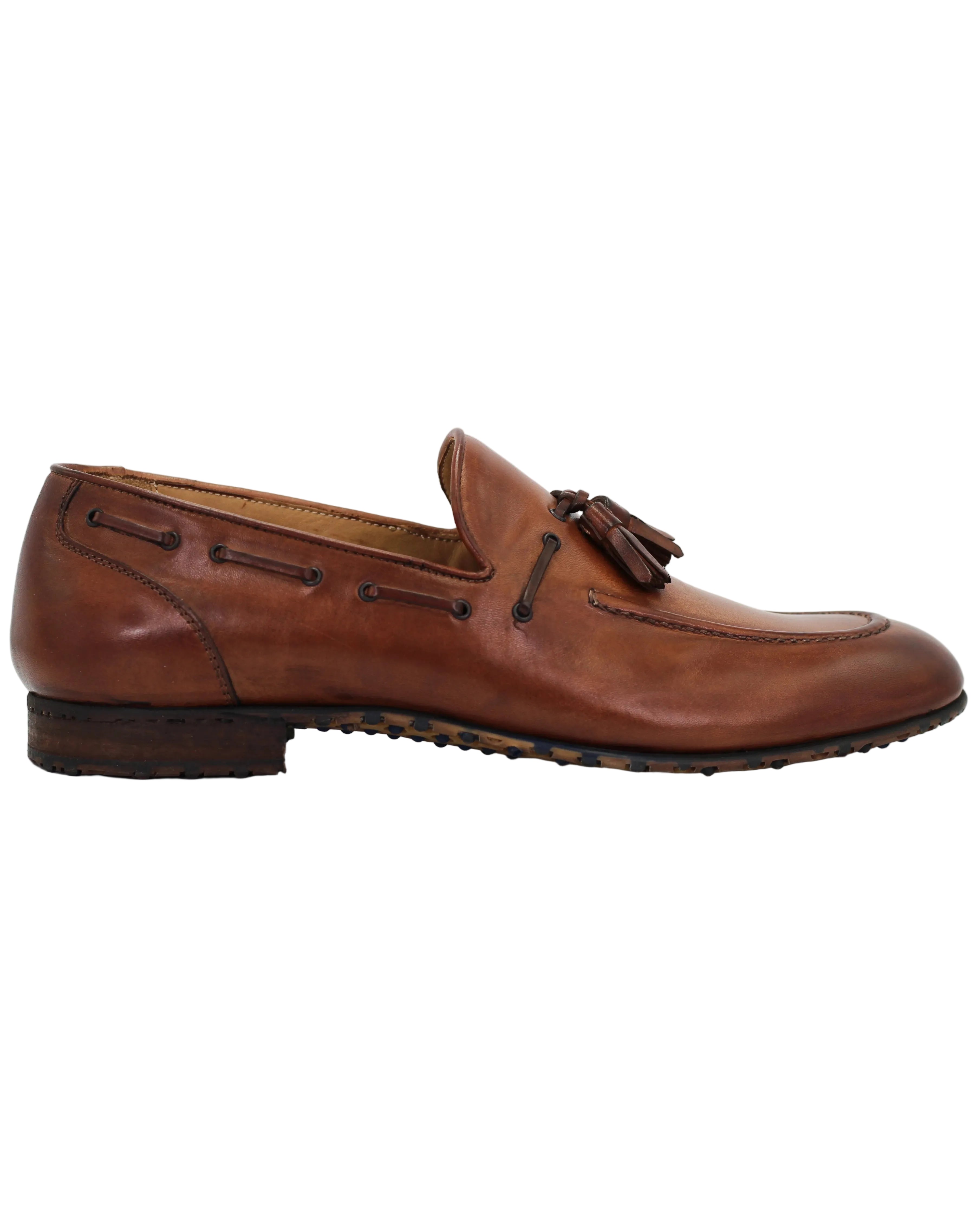 Shop Handmade Italian Leather tassel moccasin (BRU11246) or browse our range of hand-made Italian shoes in leather or suede in-store at Aliverti Cape Town, or shop online. We deliver in South Africa & offer multiple payment plans as well as accept multiple safe & secure payment methods.