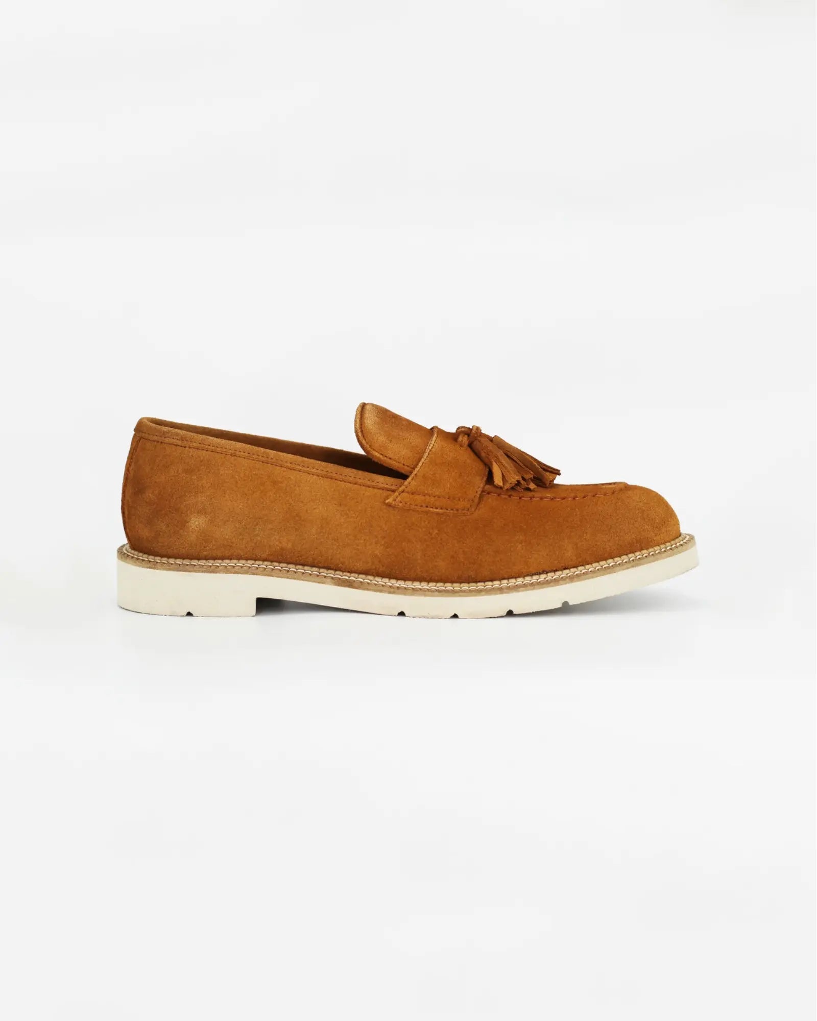 Shop men's moccasin in calf leather suede cuoio (GRU3606-4) or browse our range of men's Italian clothing and shoes in leather in-store at Aliverti Cape Town, or shop online. We deliver in South Africa & offer multiple payment plans as well as accept multiple safe & secure payment methods.