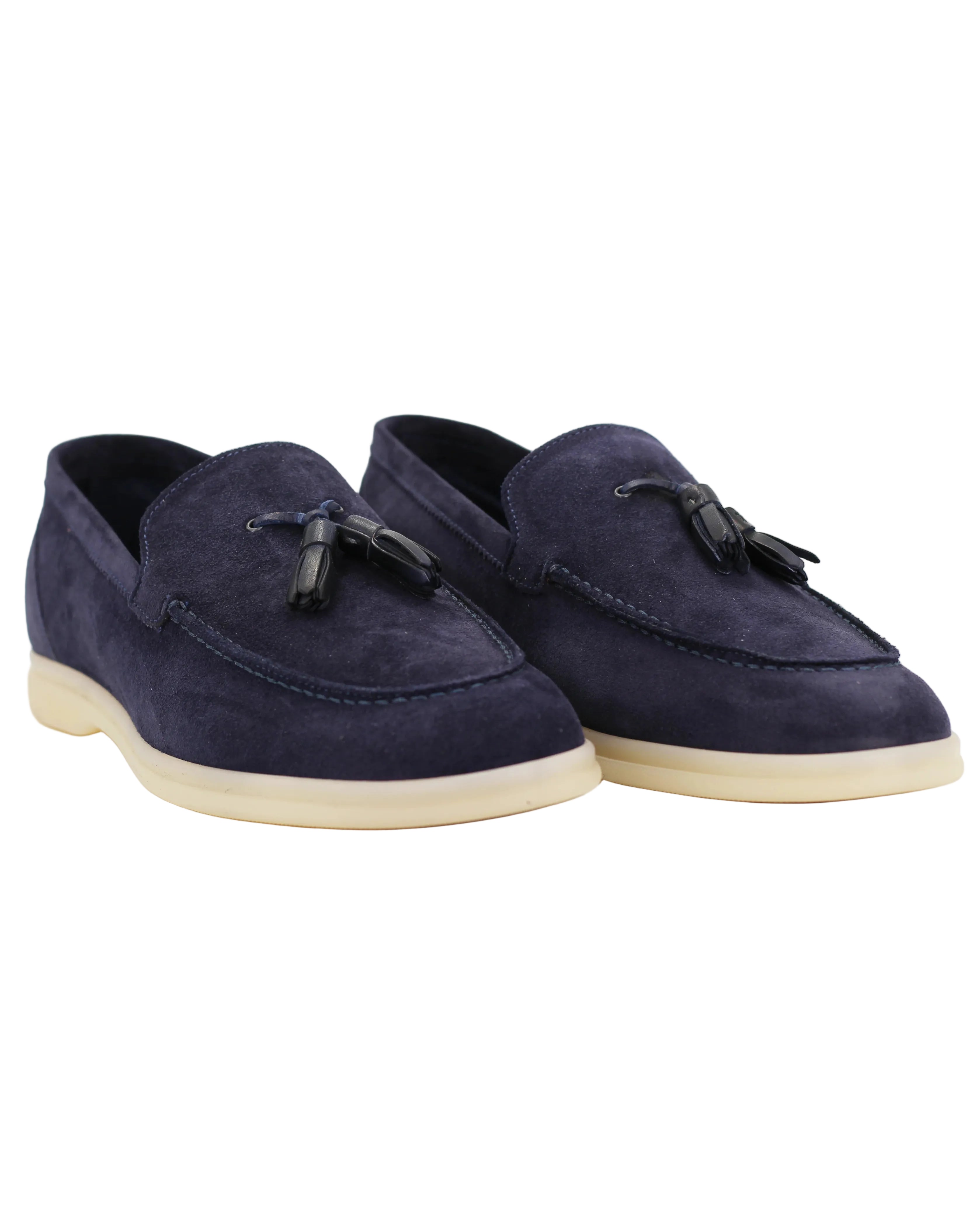 Shop Handmade Italian Leather men tassle moccasin (BRU10016) or browse our range of hand-made Italian shoes in leather or suede in-store at Aliverti Cape Town, or shop online. We deliver in South Africa & offer multiple payment plans as well as accept multiple safe & secure payment methods.