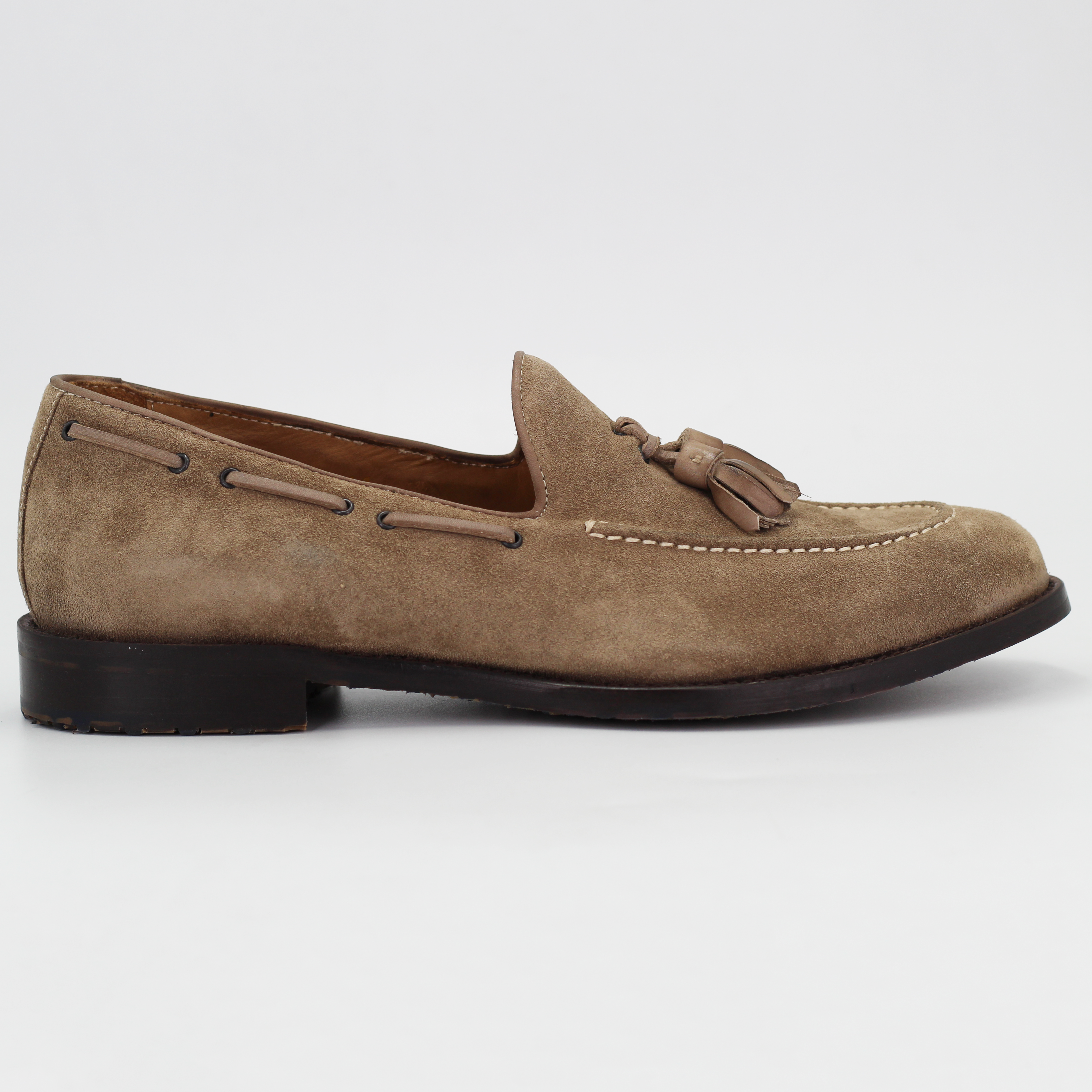 Shop Handmade Italian Leather men's tassle moccasin (BRU11234) or browse our range of hand-made Italian shoes in leather or suede in-store at Aliverti Cape Town, or shop online. We deliver in South Africa & offer multiple payment plans as well as accept multiple safe & secure payment methods.