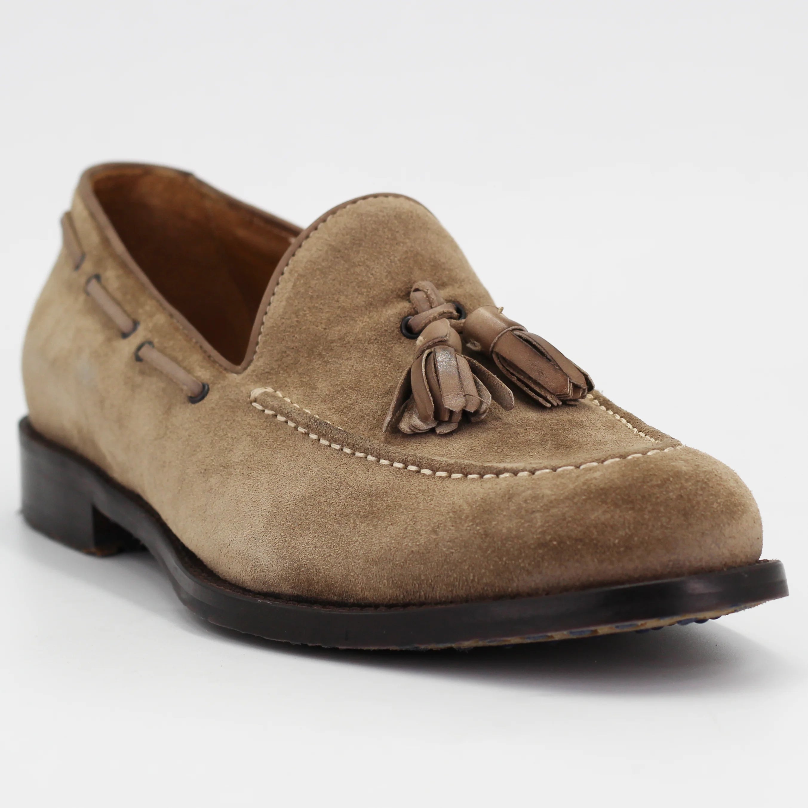 Shop Handmade Italian Leather men's tassle moccasin (BRU11234) or browse our range of hand-made Italian shoes in leather or suede in-store at Aliverti Cape Town, or shop online. We deliver in South Africa & offer multiple payment plans as well as accept multiple safe & secure payment methods.