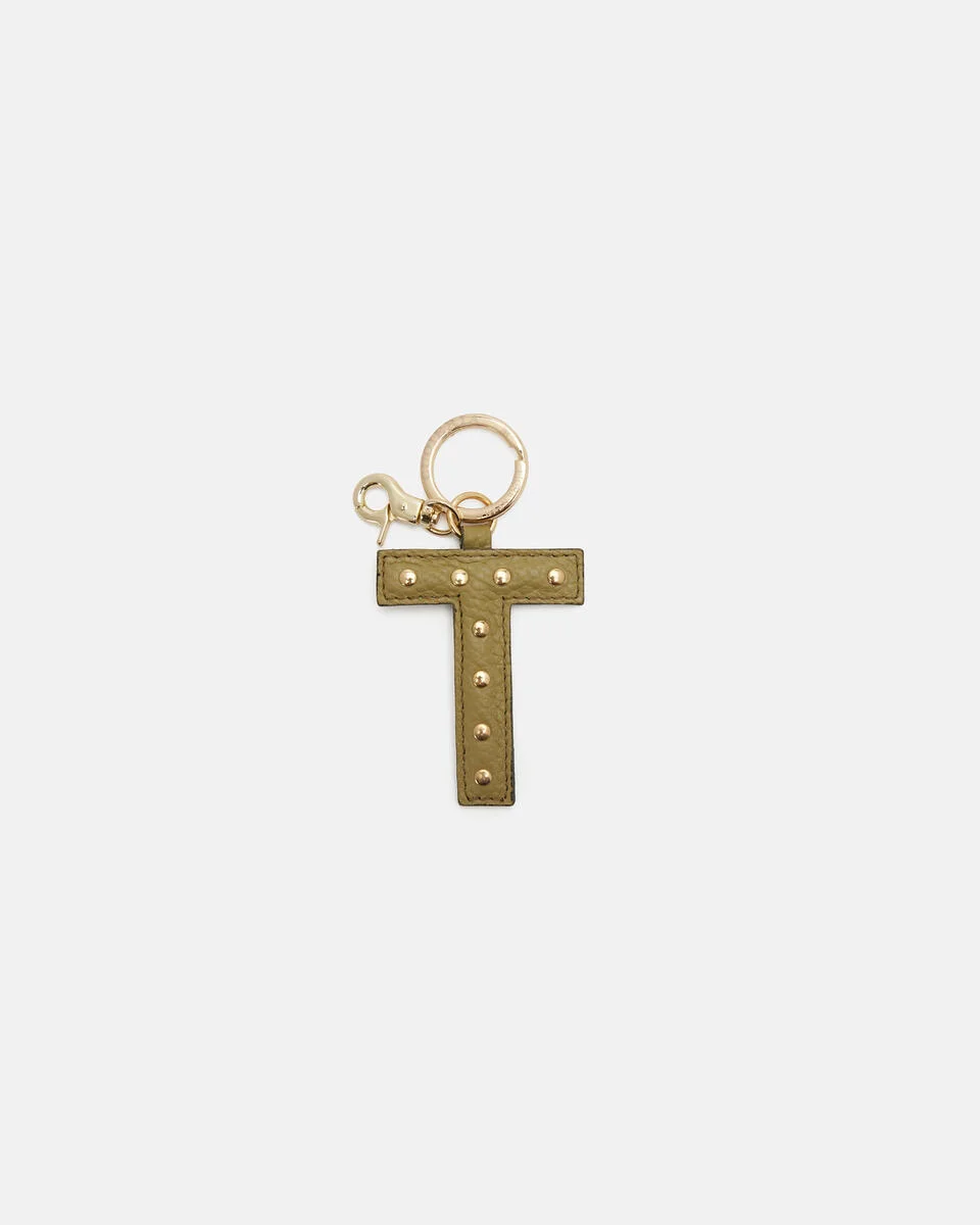 Your initial, in leather. Handcrafted by Cuoieria Fiorentina in Florence from soft full-grain calfskin - treated to a fine, uniform grain that feels as good as it looks. Gold-finish studs, a gold carabiner clip, and the kind of quiet personalisation that says exactly what it needs to without saying a word. Made in Italy. Made to be yours.