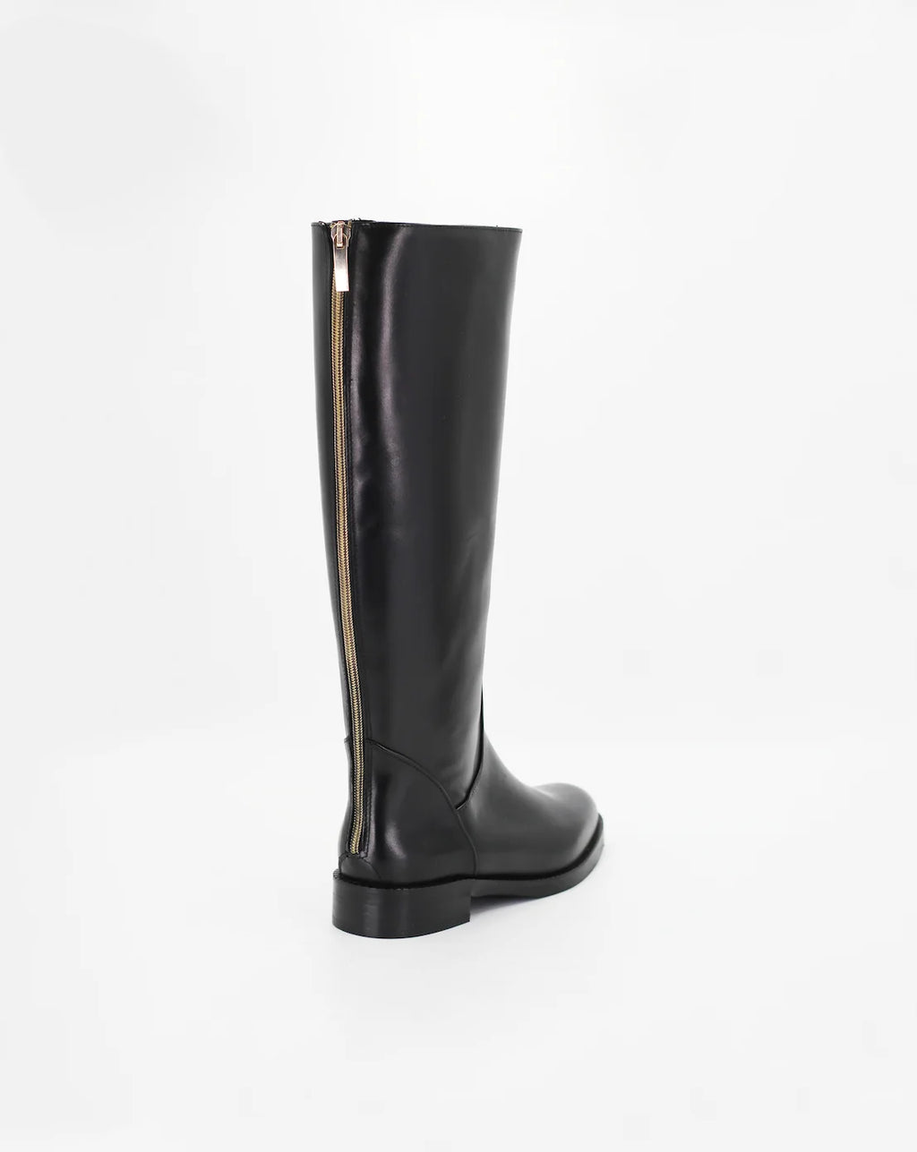  Shop Handmade Italian Leather Women's Long Boot in Calf Leather Nero or browse our range of hand-made Italian shoes in leather or suede in-store at Aliverti Cape Town, or shop online. We deliver in South Africa & offer multiple payment plans as well as accept multiple safe & secure payment methods.