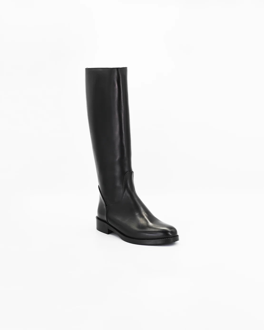  Shop Handmade Italian Leather Women's Long Boot in Calf Leather Nero or browse our range of hand-made Italian shoes in leather or suede in-store at Aliverti Cape Town, or shop online. We deliver in South Africa & offer multiple payment plans as well as accept multiple safe & secure payment methods.