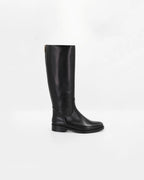  Shop Handmade Italian Leather Women's Long Boot in Calf Leather Nero or browse our range of hand-made Italian shoes in leather or suede in-store at Aliverti Cape Town, or shop online. We deliver in South Africa & offer multiple payment plans as well as accept multiple safe & secure payment methods.