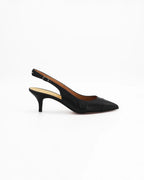  Shop Handmade Italian Leather Women's Slingback Court Heel in Calf Leather Nero or browse our range of hand-made Italian shoes in leather or suede in-store at Aliverti Cape Town, or shop online. We deliver in South Africa & offer multiple payment plans as well as accept multiple safe & secure payment methods.