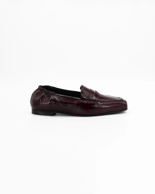 Shop Handmade Italian Leather Women's Loafer in Patent Leather Burgundy  or browse our range of hand-made Italian shoes in leather or suede in-store at Aliverti Cape Town, or shop online. We deliver in South Africa & offer multiple payment plans as well as accept multiple safe & secure payment methods.