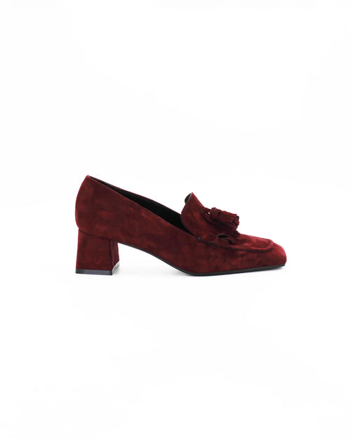 Shop Handmade Italian Leather Women's Block Heel Loafer in Calf Leather suede Vino or browse our range of hand-made Italian shoes in leather or suede in-store at Aliverti Cape Town, or shop online. We deliver in South Africa & offer multiple payment plans as well as accept multiple safe & secure payment methods.