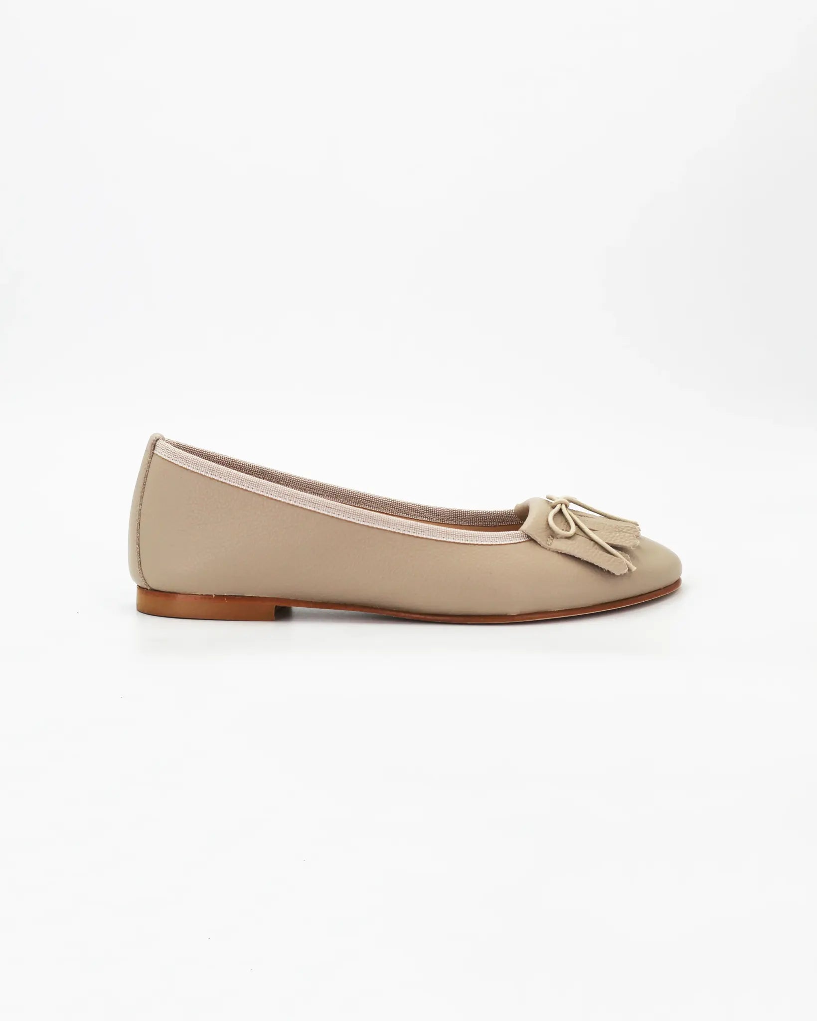 Shop Handmade Women's Ballerina Pump with Fringe in Calf Leather Beige or browse our range of hand-made Italian shoes in leather or suede in-store at Aliverti Cape Town, or shop online. We deliver in South Africa & offer multiple payment plans as well as accept multiple safe & secure payment methods.