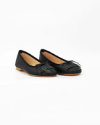 Shop Handmade Women's Ballerina Pump with Fringe in Calf Leather Nero or browse our range of hand-made Italian shoes in leather or suede in-store at Aliverti Cape Town, or shop online. We deliver in South Africa & offer multiple payment plans as well as accept multiple safe & secure payment methods.