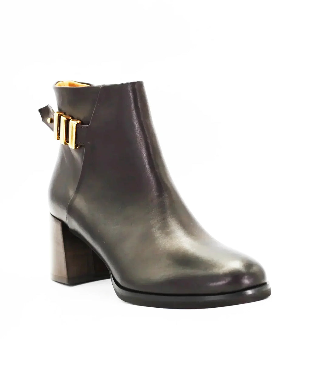 Shop Women's block heel ankle boot in calf leather ebano (CDT583) or browse our range of men's Italian clothing and shoes in leather in-store at Aliverti Cape Town, or shop online. We deliver in South Africa & offer multiple payment plans as well as accept multiple safe & secure payment methods.
