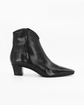 Shop Handmade Italian Leather Women's Block Heel Ankle Boot in Calf Leather Nero (BRENDA6) or browse our range of hand-made Italian shoes in leather or suede in-store at Aliverti Cape Town, or shop online. We deliver in South Africa & offer multiple payment plans as well as accept multiple safe & secure payment methods.