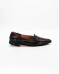 Shop Women's Pointed Fringe Pump in Leather Testa Di Moro or browse our range of hand-made Italian shoes in leather or suede in-store at Aliverti Cape Town, or shop online. We deliver in South Africa & offer multiple payment plans as well as accept multiple safe & secure payment methods.