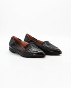 Shop Women's Pointed Fringe Pump in Leather Testa Di Moro or browse our range of hand-made Italian shoes in leather or suede in-store at Aliverti Cape Town, or shop online. We deliver in South Africa & offer multiple payment plans as well as accept multiple safe & secure payment methods.