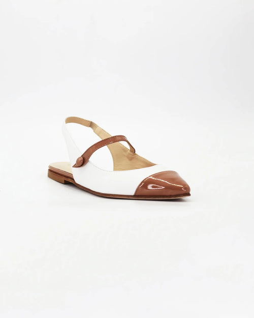 Shop Handmade Women's Sling-Back Pump in Calf leather Bianco Cuoio or browse our range of hand-made Italian shoes in leather or suede in-store at Aliverti Cape Town, or shop online. We deliver in South Africa & offer multiple payment plans as well as accept multiple safe & secure payment methods.