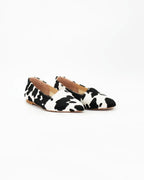Shop Handmade Women's Slipper in Calf Leather Cow Print or browse our range of hand-made Italian shoes in leather or suede in-store at Aliverti Cape Town, or shop online. We deliver in South Africa & offer multiple payment plans as well as accept multiple safe & secure payment methods.