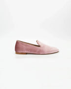 Shop Handmade Women's Velvet Slipper in Calf Leather Suede Dusty Pink or browse our range of hand-made Italian shoes in leather or suede in-store at Aliverti Cape Town, or shop online. We deliver in South Africa & offer multiple payment plans as well as accept multiple safe & secure payment methods.