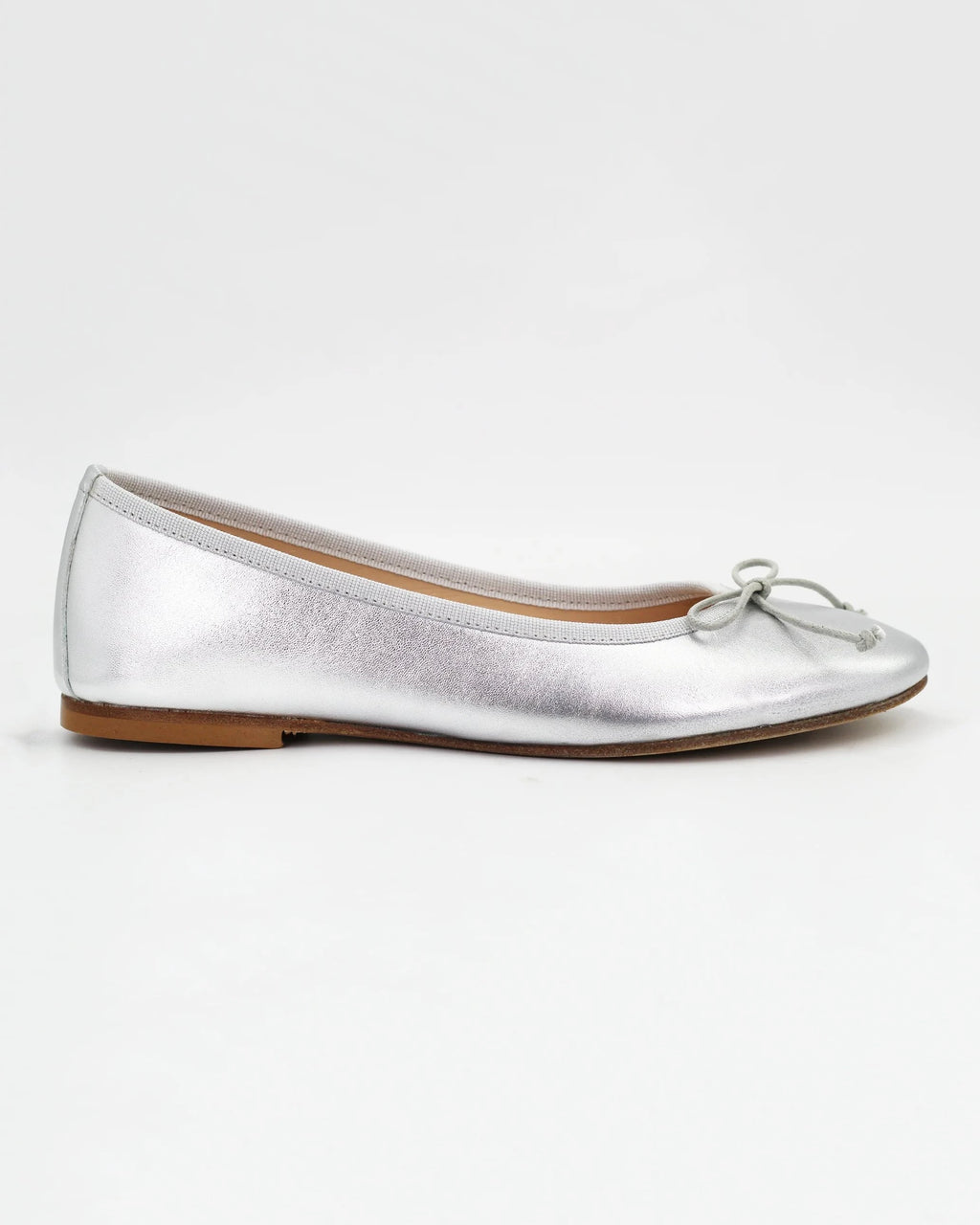 Shop Handmade Italian Leather ballerina pump (429) or browse our range of hand-made Italian shoes in leather or suede in-store at Aliverti Cape Town, or shop online. We deliver in South Africa & offer multiple payment plans as well as accept multiple safe & secure payment methods.