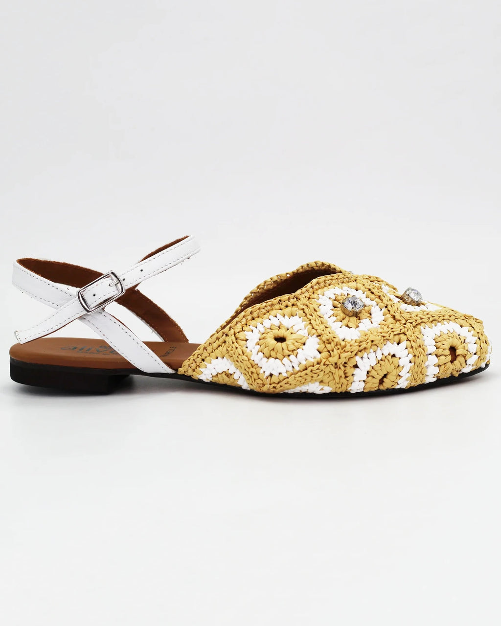 Shop Handmade Italian Leather women's cage sandal (G619) or browse our range of hand-made Italian shoes in leather or suede in-store at Aliverti Cape Town, or shop online. We deliver in South Africa & offer multiple payment plans as well as accept multiple safe & secure payment methods.