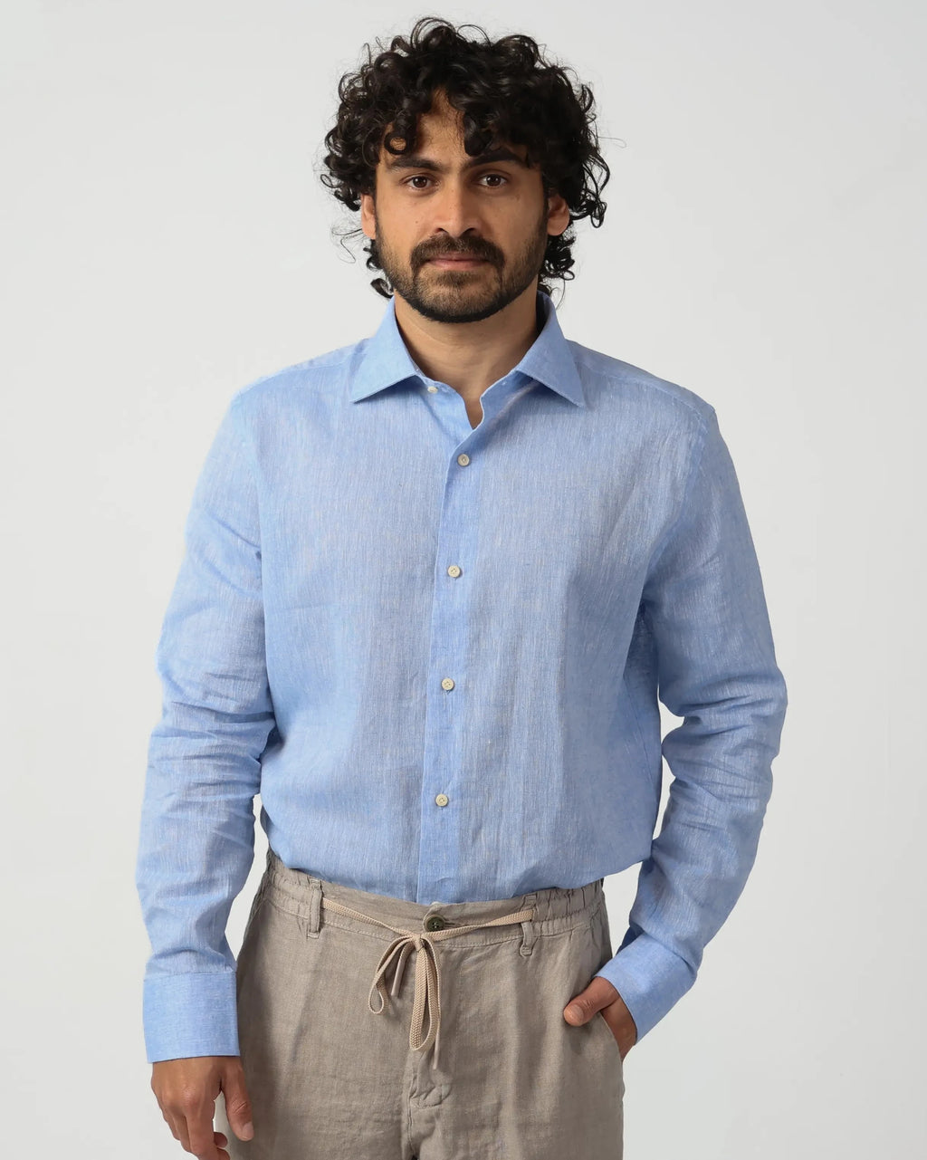 Sky blue cotton-linen shirt, classic collar, breathable weave – Fiftieth shirt, Aliverti