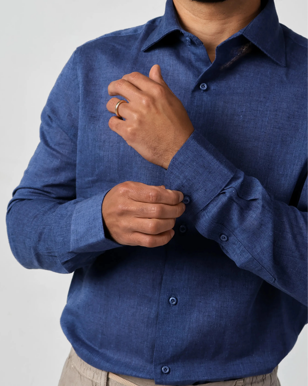 Dark navy blue cotton-linen shirt, classic collar, breathable weave – Fiftieth shirt, Aliverti