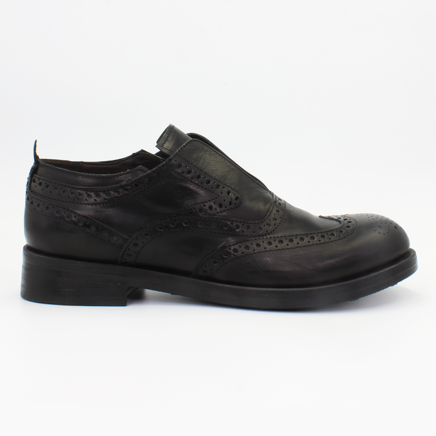 Women's Slip-On Oxford Brogue in Calf Leather Nero Black (JPD35773/19)