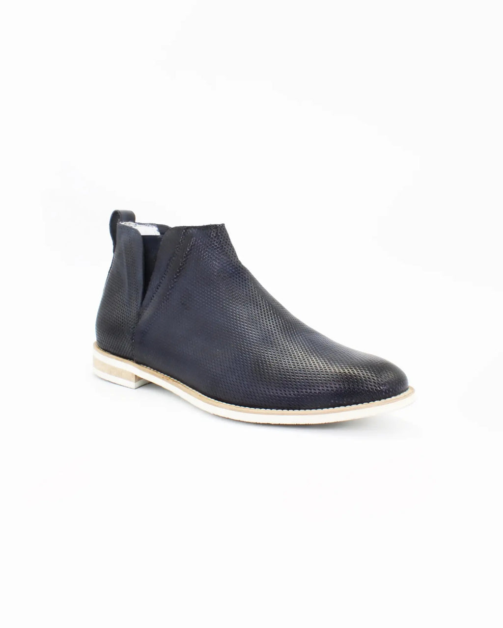 Shop Ladies Italian Leather Ankle Boots in Blue Notte with Ultra Light-weight Sole (BR9433BLU) or browse our range of hand-made Italian ankle boots in leather or suede in-store at Aliverti Durban or Cape Town, or shop online. We deliver in South Africa & offer multiple payment plans as well as accept multiple safe & secure payment methods.