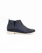 Shop Ladies Italian Leather Ankle Boots in Blue Notte with Ultra Light-weight Sole (BR9433BLU) or browse our range of hand-made Italian ankle boots in leather or suede in-store at Aliverti Durban or Cape Town, or shop online. We deliver in South Africa & offer multiple payment plans as well as accept multiple safe & secure payment methods.