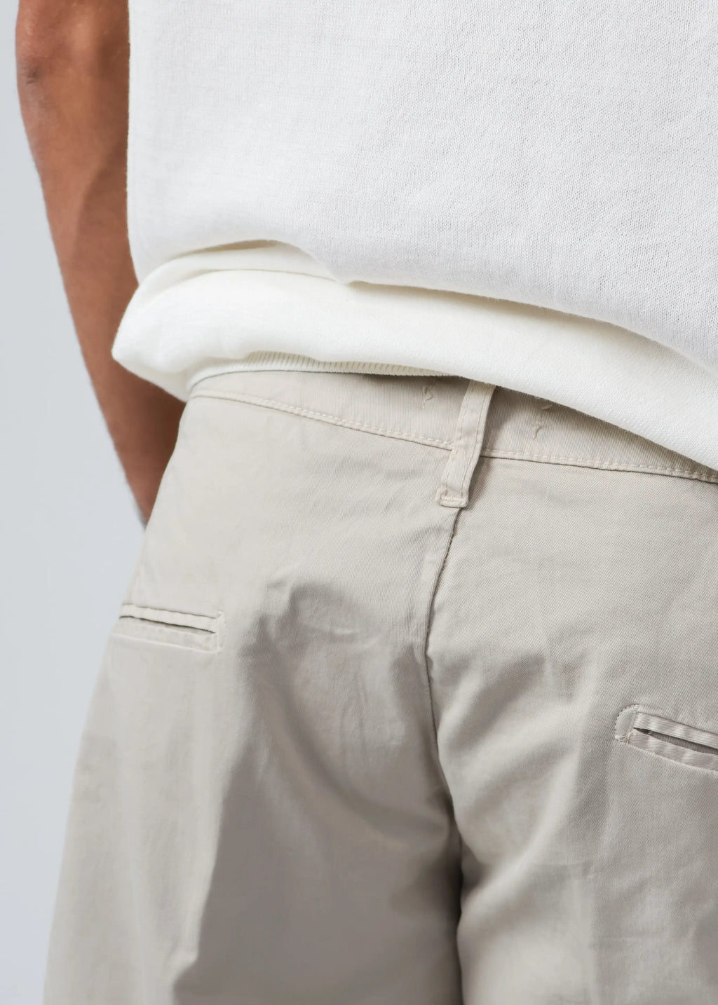 Beige cotton gabardine tailored shorts – Fiftieth Sole shorts, Aliverti