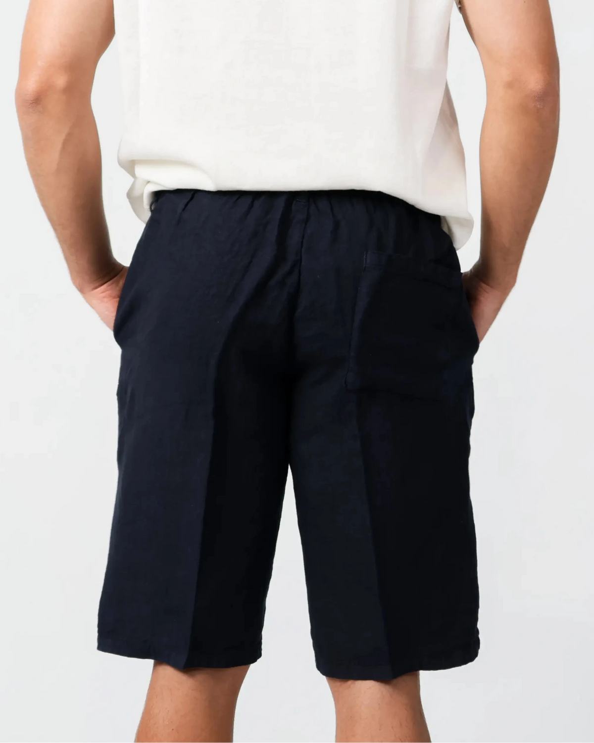 Navy linen shorts, relaxed fit summer style – Fiftieth shorts, Aliverti