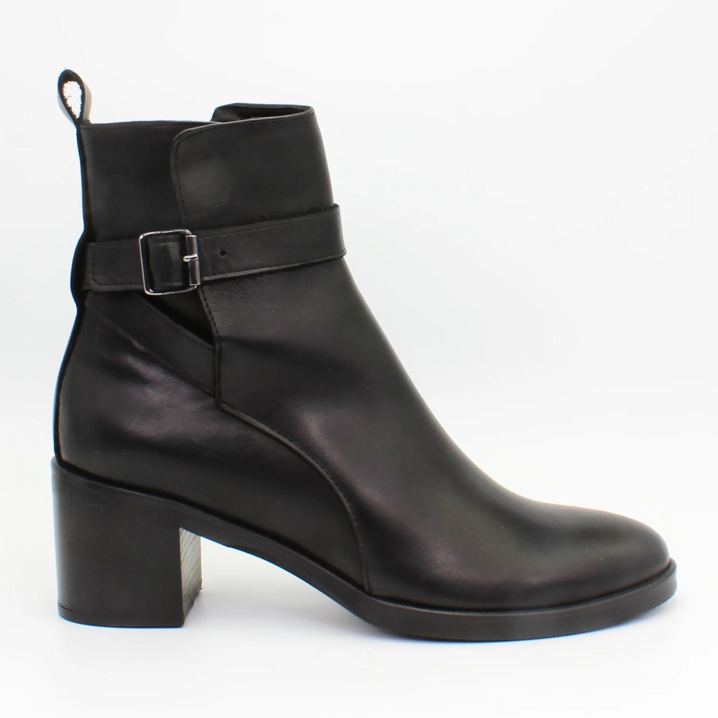 Handmade Italian Leather Heeled Ankle Boot in Nero | Women | Aliverti ...