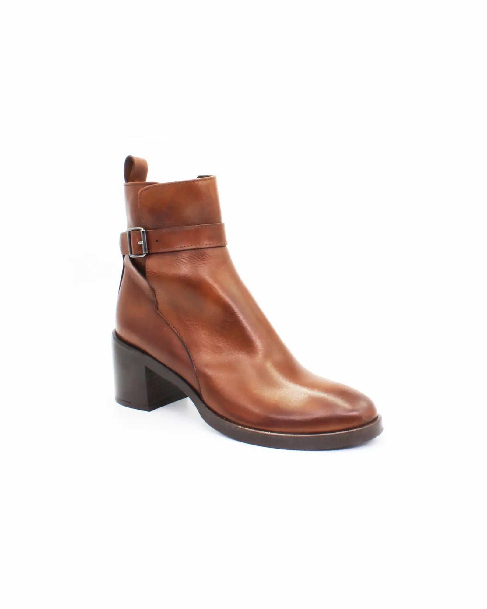 Shop Handmade Italian Leather Heeled Ankle Boot in Tabacco (GC2560) or browse our range of hand-made Italian boots for women in leather or suede in-store at Aliverti Cape Town, or shop online. We deliver in South Africa & offer multiple payment plans as well as accept multiple safe & secure payment methods.