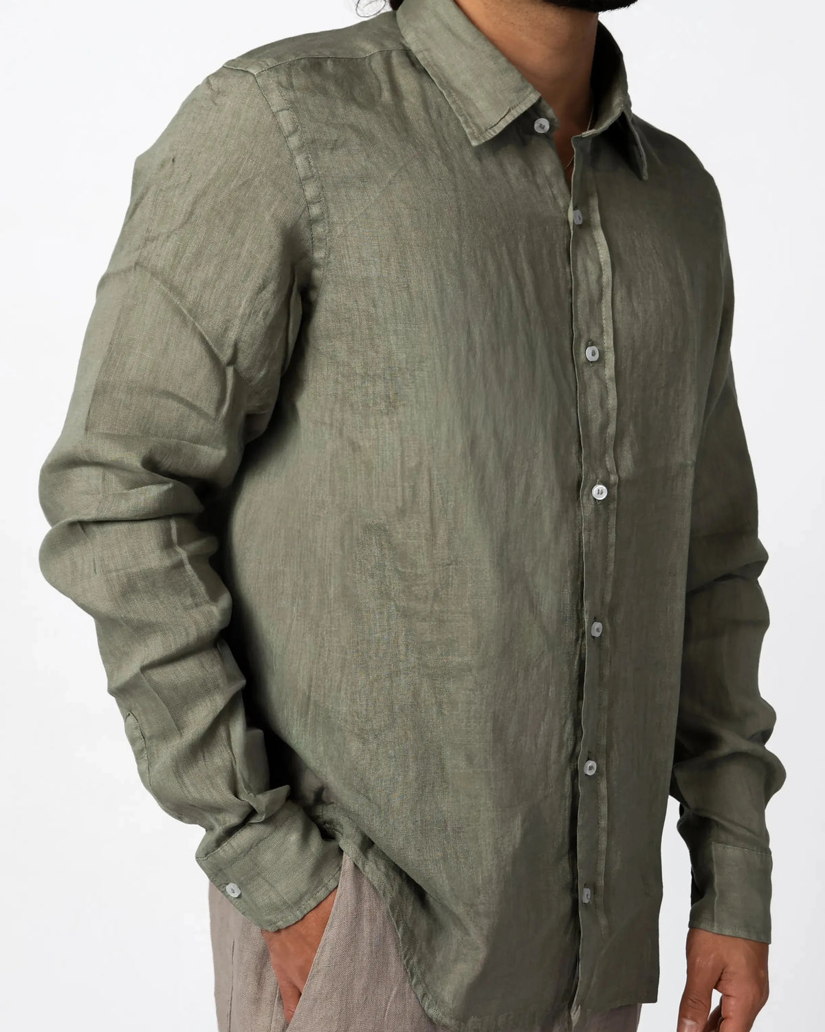 Sage green 100% linen shirt, classic collar, button-down – Aliverti
