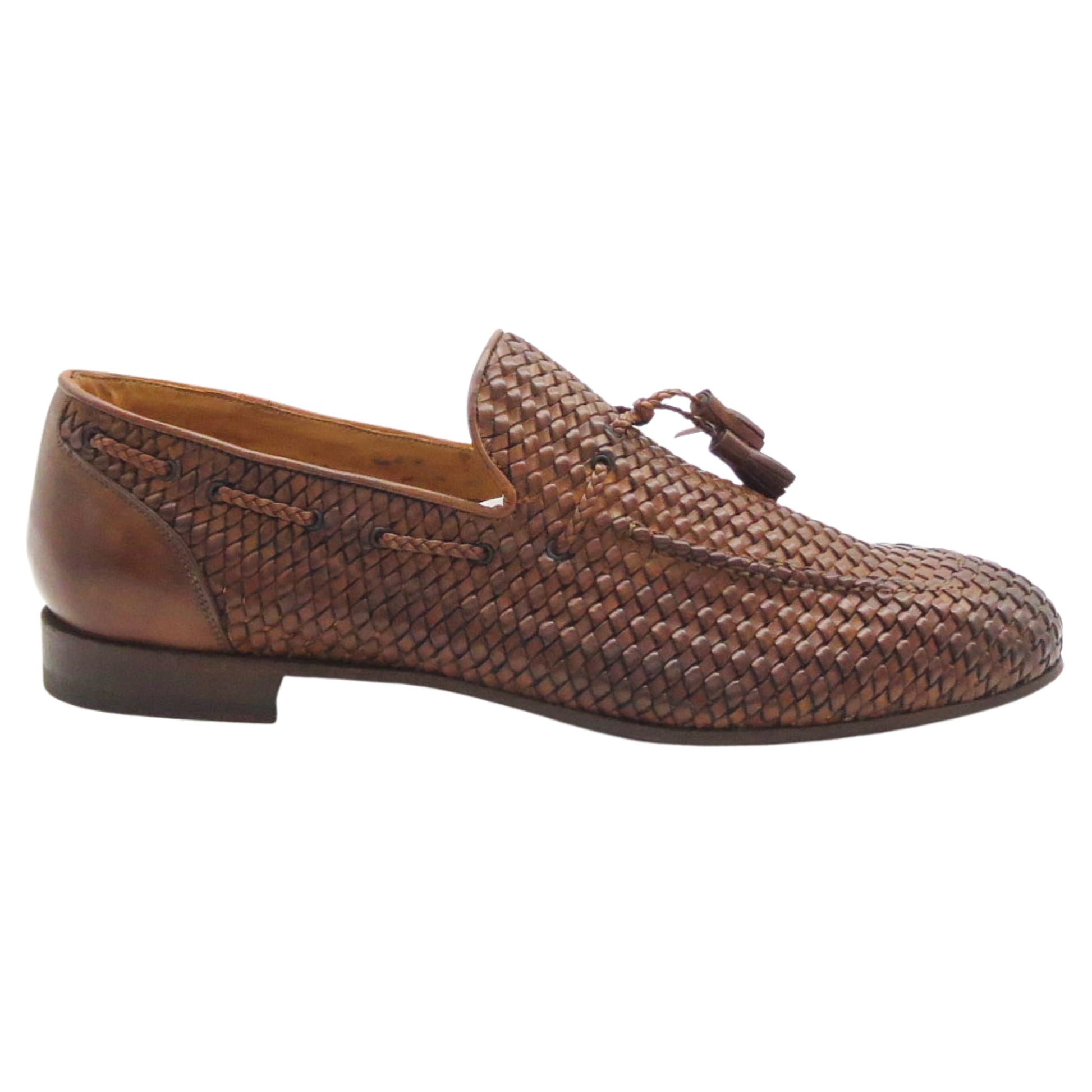 Men's Genuine Leather Italian Elegant Hand Woven Moccasin with Tassels in Siena (BR9495)Shop Handmade Italian leather moccasin with tassels in Brown (9495) or browse our range of hand-made Italian moccasins & loafers for men in leather or suede in-store at Aliverti Durban or Cape Town, or shop online. We deliver in South Africa & offer multiple payment plans as well as accept multiple safe & secure payment methods.
