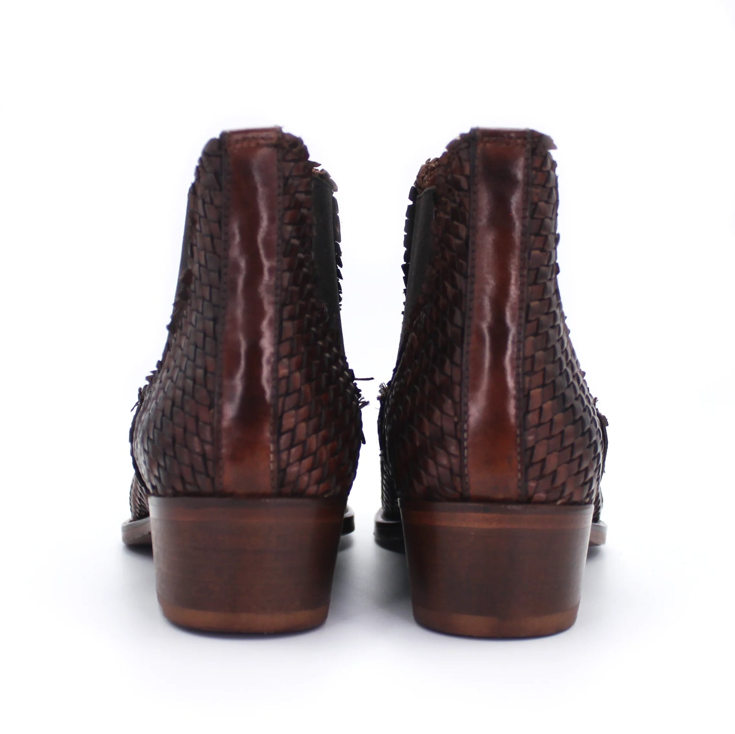 Shop Handmade Italian Leather Woven Boot in Brown (9410) or browse our range of hand-made Italian boots for women in leather or suede in-store at Aliverti Durban or Cape Town, or shop online. We deliver in South Africa & offer multiple payment plans as well as accept multiple safe & secure payment methods.